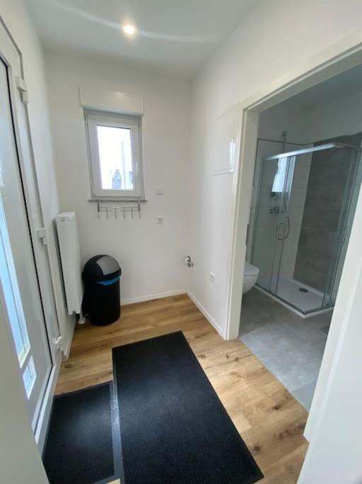 Neues Bungalow Fuer Bis Zu 4 Personen Oberhausen  Dış mekan fotoğraf